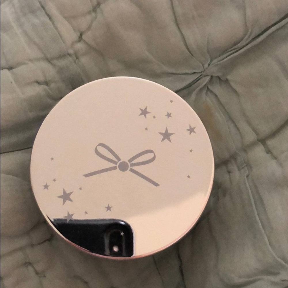 Brand new setting powder